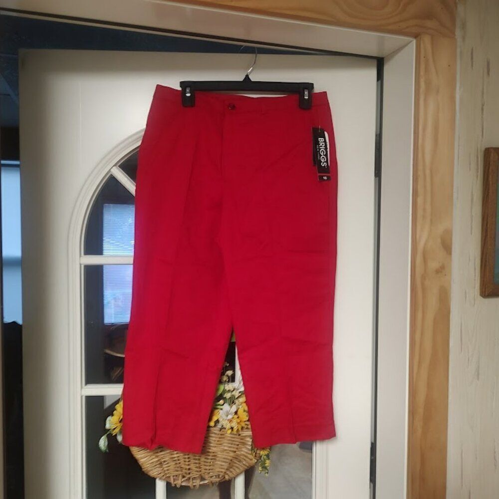 New Briggs New York Red Capri Pants Size Women's 10